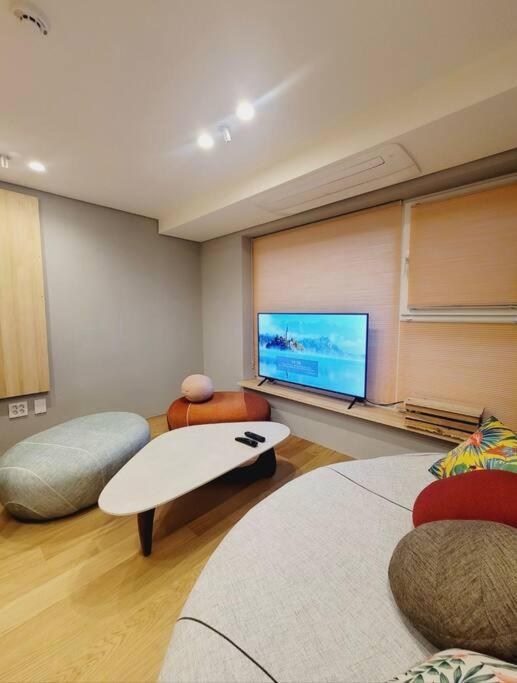 Palmtree Myeongdong 201 Apartment *
