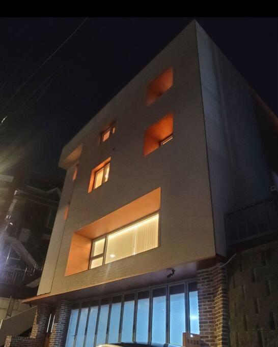 Apartment Palmtree Myeongdong 201